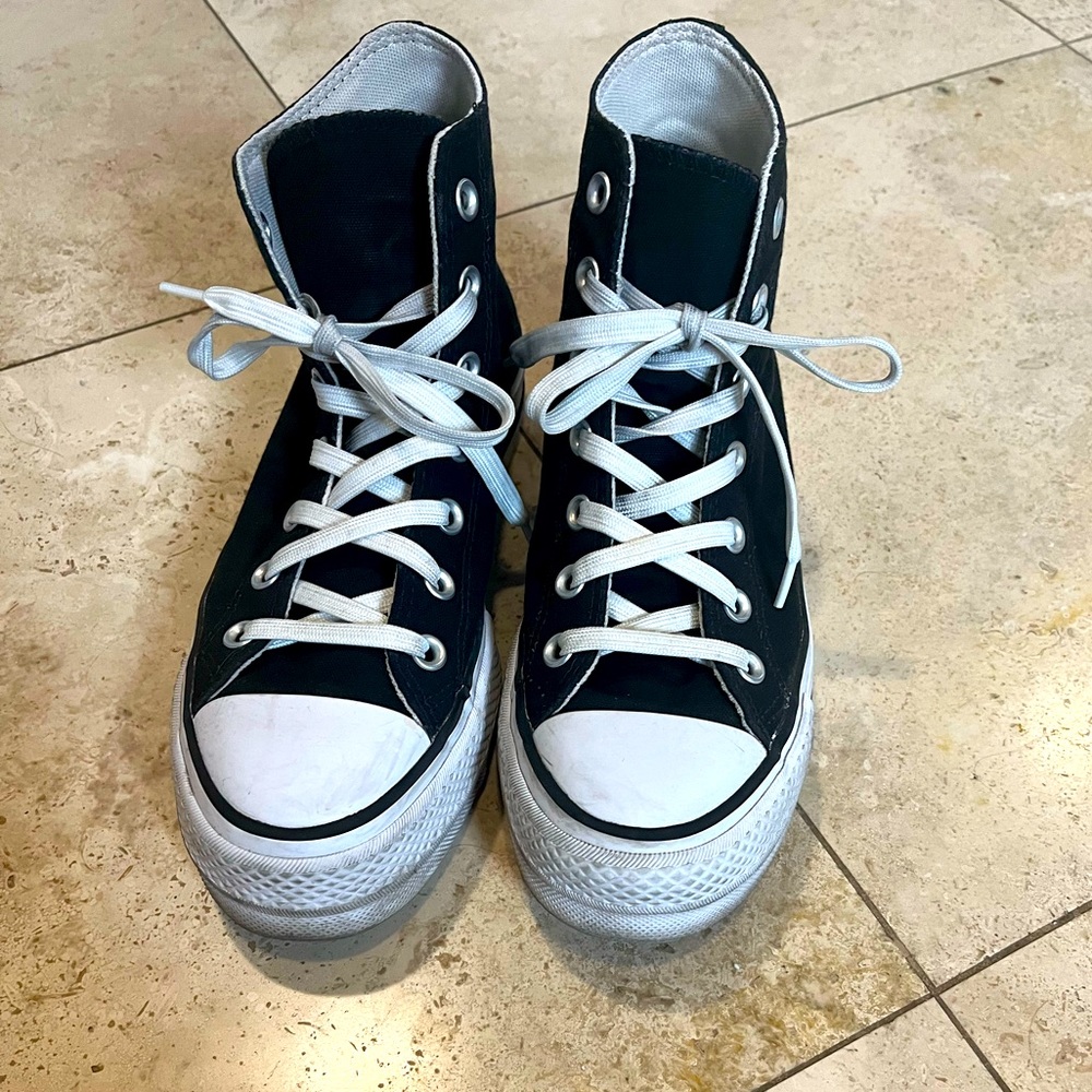 Converse Chuck Taylor Lift High Top Platform Sneaker